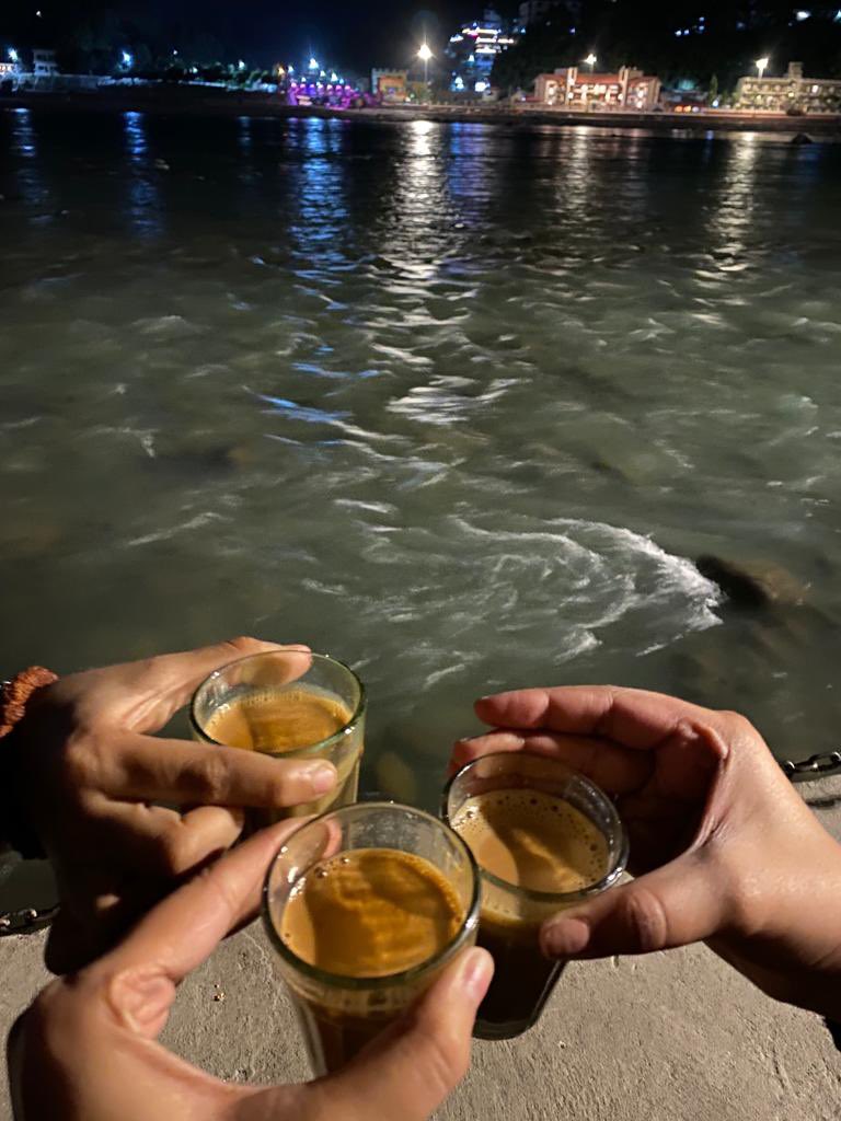 Ah! Beauty of Ganga, two crazy friends and chai to make memories! ❤️

Happy #friendship day, all! 💫

#FriendshipDay 
#FriendsForever 
#ashakiasha
#Rishikesh