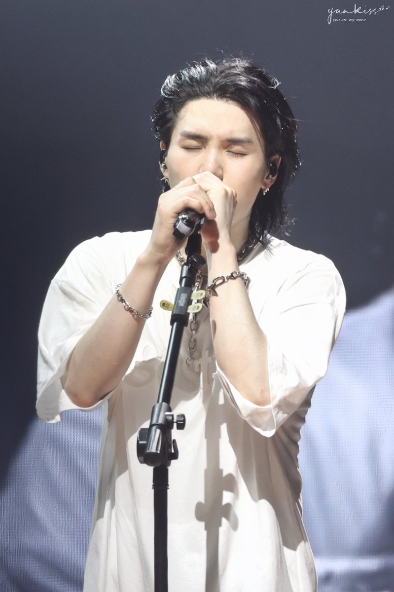 YUNKISS tweet media