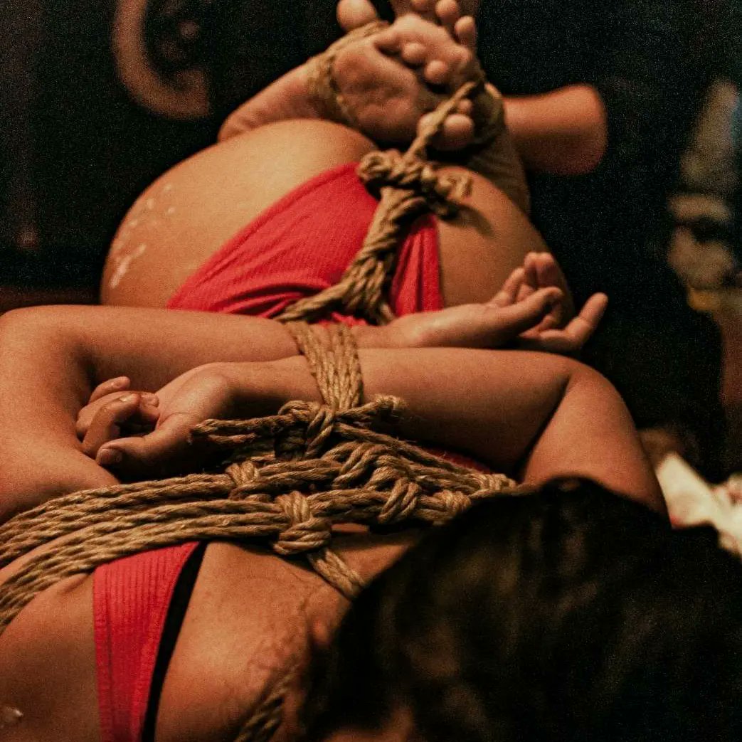 Unnamedminorxxx's tweet photo. "You smell like love."

Shibari Performance with Christies by Unnamedminor

เจอกันกับงานแสดงของเราอีกครั้งได้วันเสาร์ที่​ 13​ นี้ที่ร้าน​ JAM กับงาน​ SOS : Sound of Shibari &amp; Rope Jam Party โชว์มัด​ Floor play เดือดๆ​ พร้อมกับ​พี่โด่ง​ Redrope​ &amp;​ Destroy​ Angel 

Ticket 300.- https://t.co/Q4E2ANZuSe