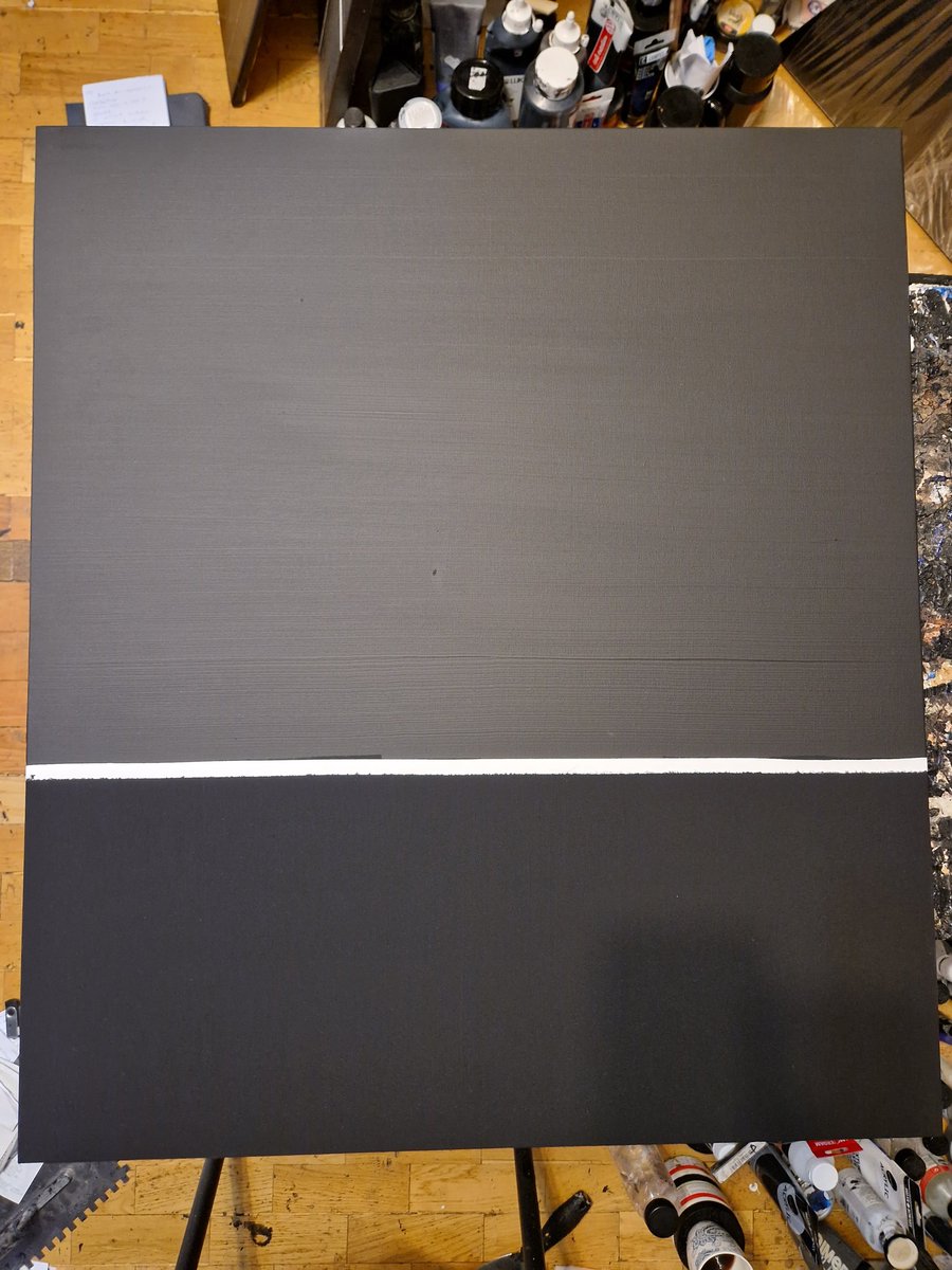 ElianBacila's tweet photo. Pictură în lucru cu Vantablack!
#painterofblackelianbaciia #vantablackworkshop #deepblack #România #bucharest https://t.co/cwMyUyQxvL