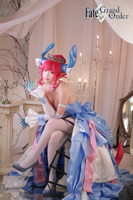 Twitterのコスプレ画像16