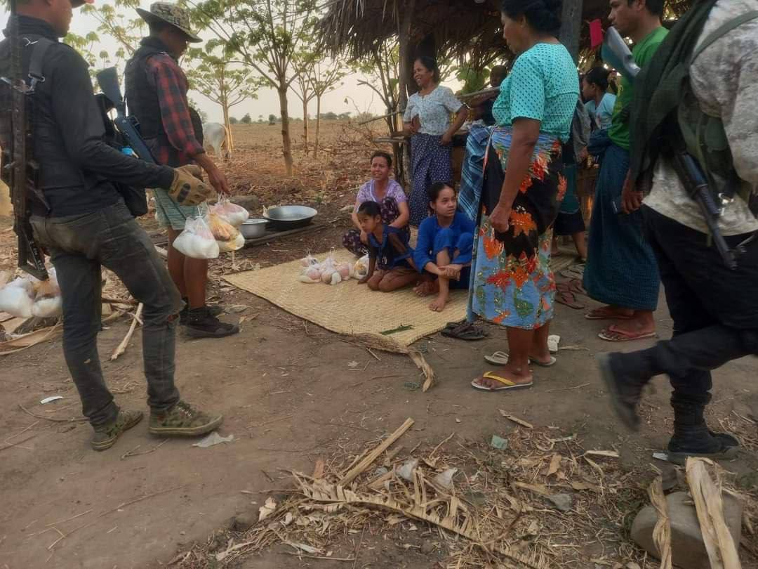 It is reported that over 3000 internally displaced people from southern Kanbalu tsp now require help for provision and health care as SAC troops launched an offensive in the villages in Sagaing division. #AcceptNUGRejectMilitary #WhatsHappeningInMyanmar #2023Aug6Coup