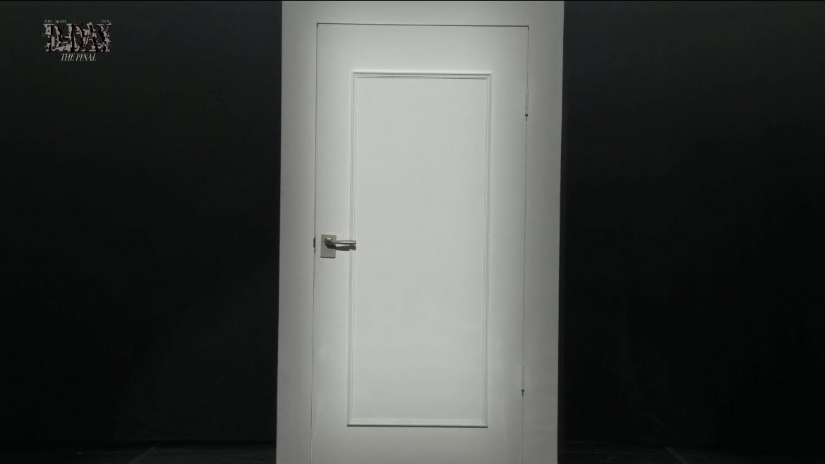 meanyoongi0309's tweet photo. Doors that makes me cry https://t.co/pV4yIpFee8