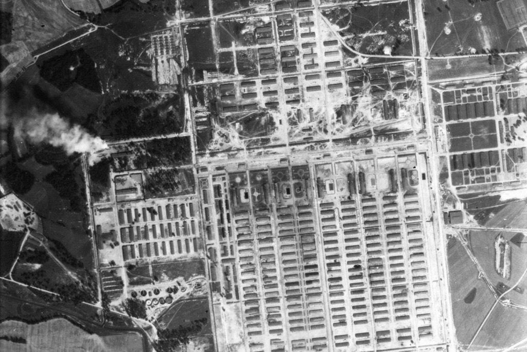 Auschwitz Memorial tweet media