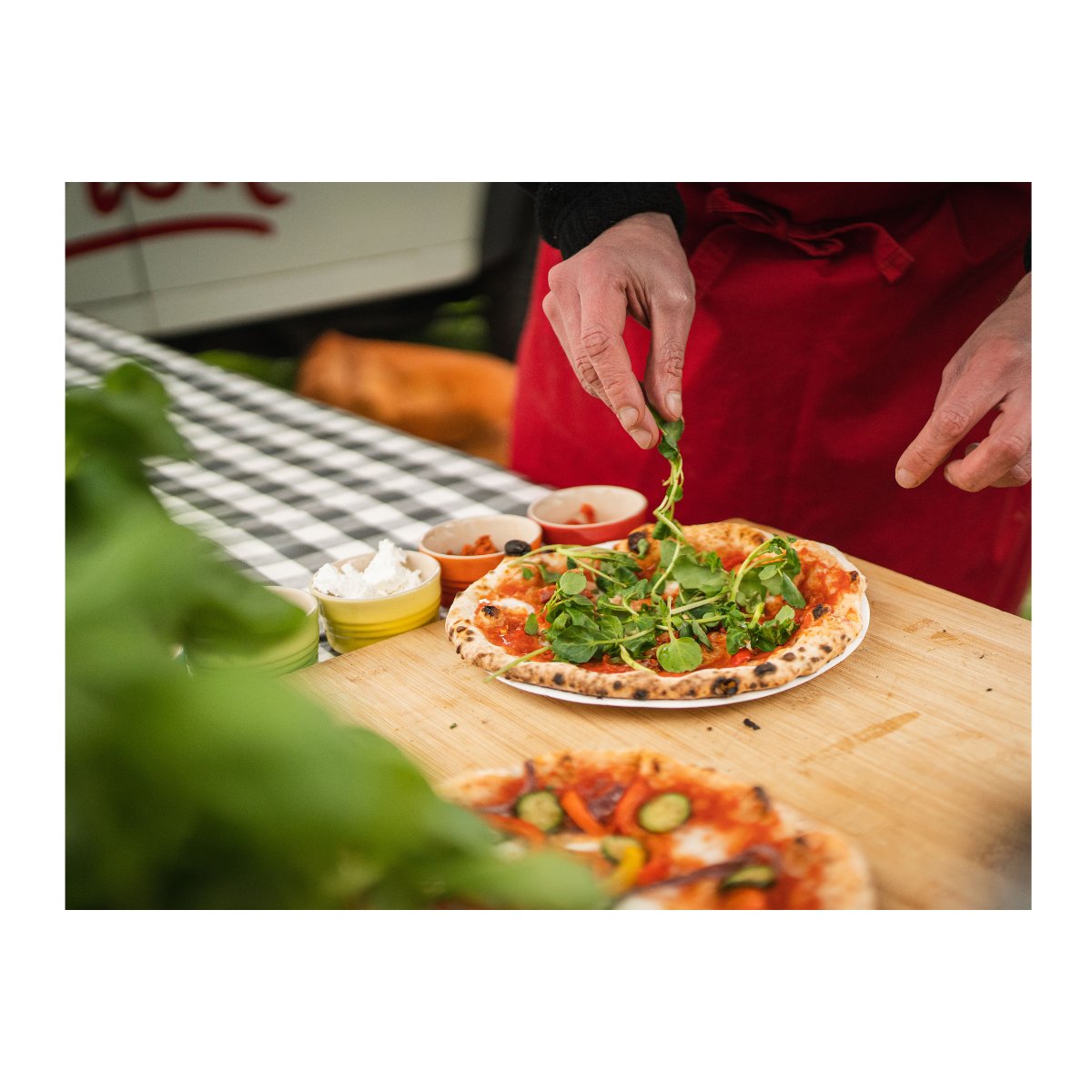 Who's joining us next weekend <a href="/losbrewery/">Leigh on Sea Brewery</a> for a beer and pizza?
We'll be cooking Friday &amp; Saturday next weekend &amp;the weather forecast is finally showing  the summer sunshine will return 😎 
#pizza #woodfiredpizza #neapolitanpizza  #craftbeer #taproom #vegan #leighonsea #southend