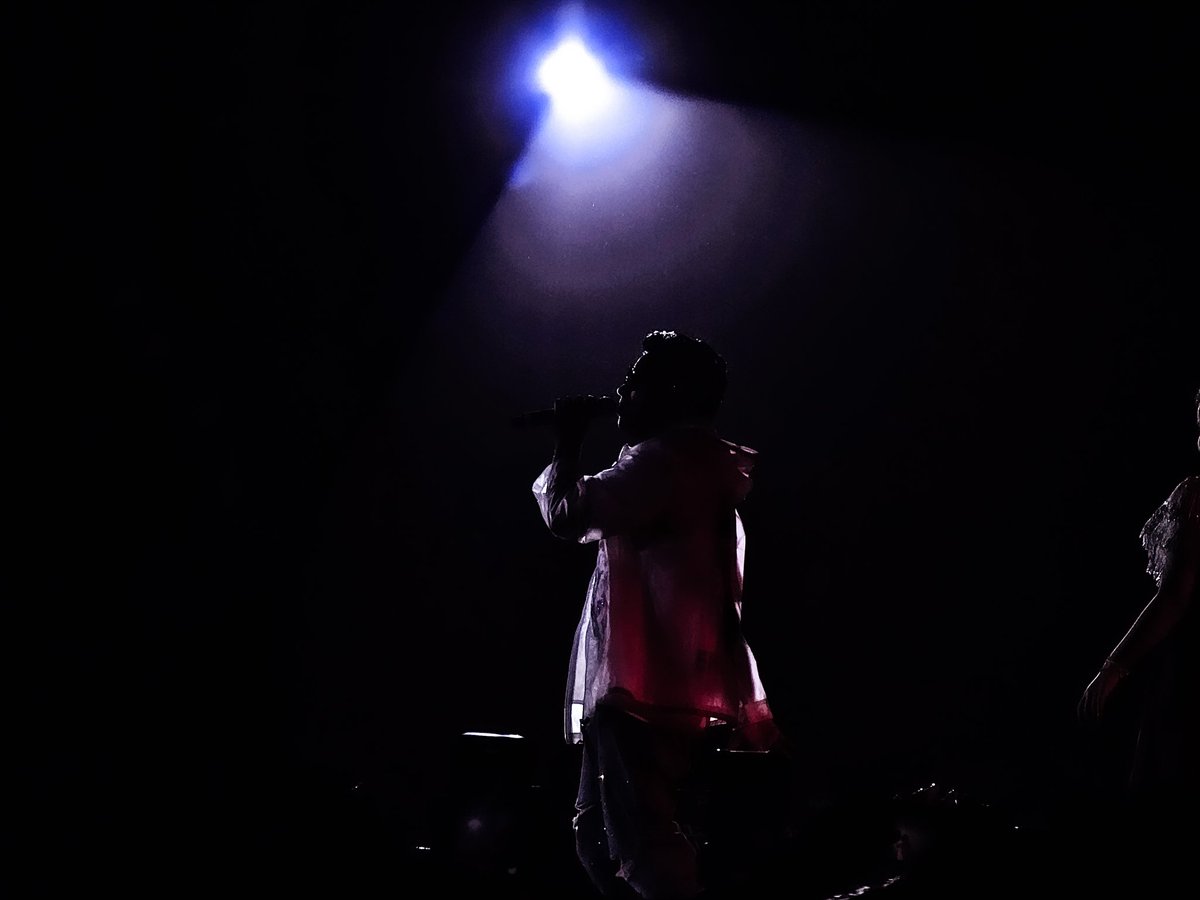 vallarasusekar's tweet photo. High on U1 ❤️🔥🛐🥵🫡
@thisisysr @Premgiamaren @noiseandgrains #yuvan
#highonyuvan #chennaiconcert https://t.co/ZrSmm2v0Nk