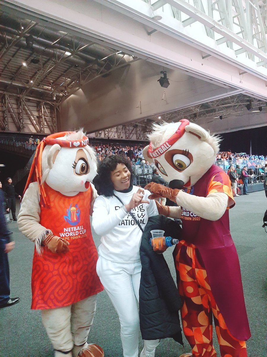 Finals today... let's start with South Africa🇿🇦 vs Uganda... this is such a privilege to be able to attend the world cup.🙏🇿🇦💃

It's so nice to see other sporting codes supporting so cheerfully 🇿🇦 UNITED!