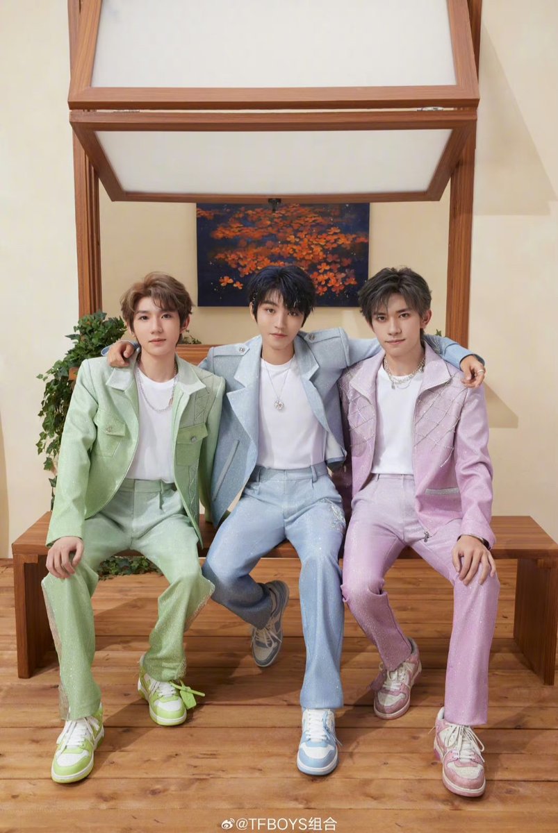 chiipppp_'s tweet photo. Let's recreate this photo guys. Let fans crying overnight

YAA BENARRR, SAYA NANGISSS😭😭 https://t.co/0NP9aSCi1h
