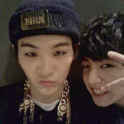 dreamjeons's tweet photo. 2013                                          2023 https://t.co/GSFejzq6E0
