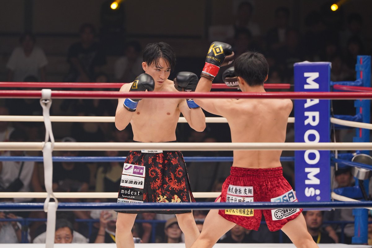 Gigio_jp's tweet photo. KNOCK OUT 2023 vol.3 第5試合 トリプルメインイベント1 KNOCK
OUT-BLACKスーパーバンタム級（55kg）タイトルマッチ 3��3R（延長1R）
古木誠也（G1 TEAM TAKAGI／王者）
小倉尚也（スクランブル渋谷／挑戦者）
#KO2023_03
古木選手、アッパー、フックなどで3ダウン奪って1R KO勝利で防衛！ https://t.co/6rEpz2Ts5A