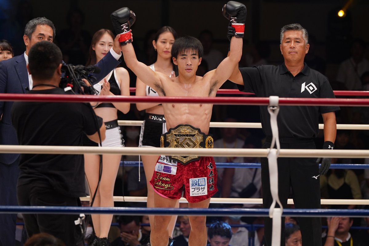 Gigio_jp's tweet photo. KNOCK OUT 2023 vol.3 第5試合 トリプルメインイベント1 KNOCK
OUT-BLACKスーパーバンタム級（55kg）タイトルマッチ 3��3R（延長1R）
古木誠也（G1 TEAM TAKAGI／王者）
小倉尚也（スクランブル渋谷／挑戦者）
#KO2023_03
古木選手、アッパー、フックなどで3ダウン奪って1R KO勝利で防衛！ https://t.co/6rEpz2Ts5A