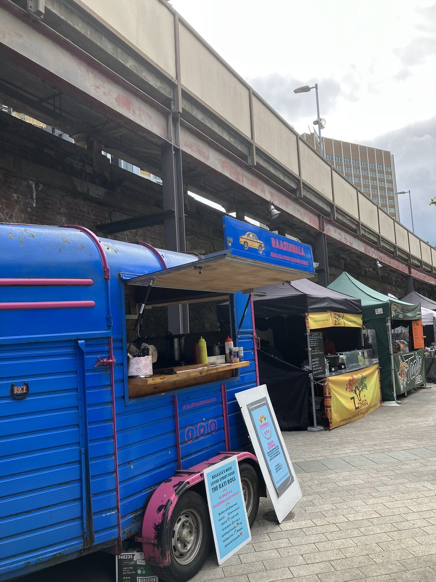 JaneCanDoSE4's tweet photo. Great launch🚀@LewishamFoodMkt TODAY in Cornmill Gardens-lots food &amp; yummy produce stalls-there for next 4 hours until 4pm so pop down &amp; give them all a warm welcome in this fab new location #KeepOurIndieBizInBiz #Lewisham https://t.co/WL9i3pB9aV