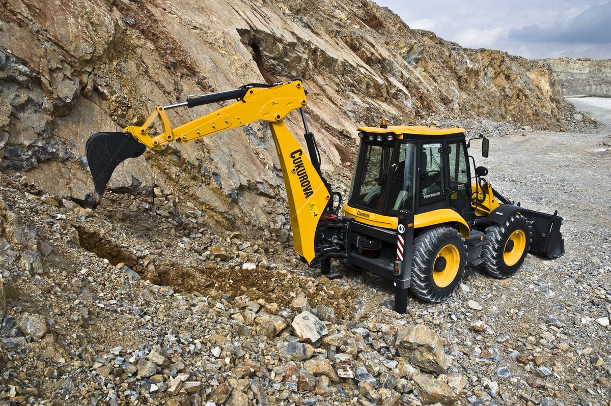 TurkishCentury's tweet image. DREAM OF THE ENGINEER CORPS - Türkiye's #ÇUKUROVA brings decades of experience in quality #earthmovers to the battle front with its large selection of machinery &amp;amp; customizable chassis solutions that combine raw power with innovative technology. @CukurovaMakina #Cukurova #IDEF 🇹🇷