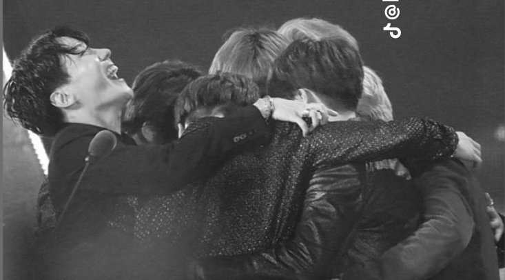 Onları çoook seviyorum 💜
THANK YOU YOONGI
2seok
#SUGA_AgustD_TOUR_the_Final 
#D_DAY_THE_FINAL_D3 
seokjin