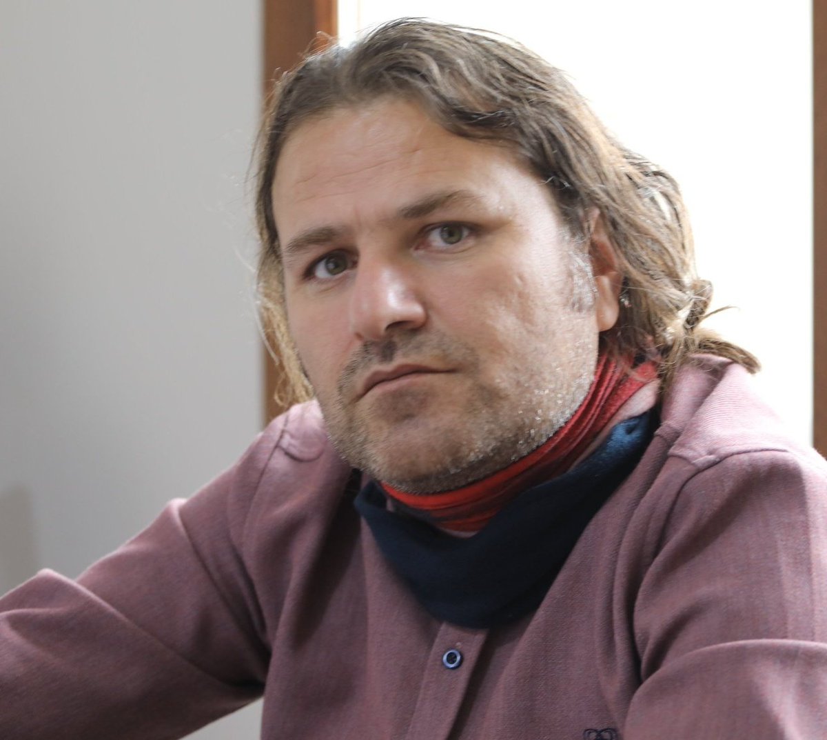 Gazeteci Abdurrahman Gök, 101 gündür haksız gerekçelerle hapishanede.

> Gazetecilik suç değildir.
> Rojnamevanî ne suçe.
> Journalismus ist kein Verbrechen.
>El periodismo no es un delito.
> Journalism is not a crime.
> Le journalisme n’est pas un crime.

#GazetecilereÖzgürlük