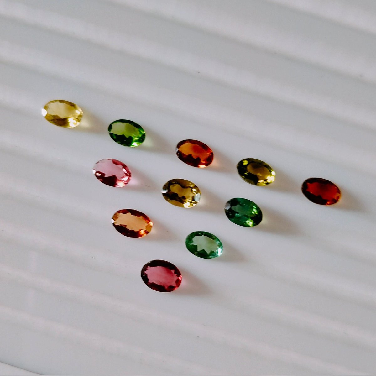 MantriSanju's tweet photo. Exited to share the latest addition to the latest addition to my etsy shop:
Natural Multi Tourmaline oval cut 6x4mm loose gemstone lot.
#tourmalineoval #multitourmaline #loosegemstonelot #tourmalinejewelry #fancycolorgem #الاتحاد_الهلال #luffy #BITCOIN2 https://t.co/SyuEeQICOt https://t.co/DGyvzrfgwP