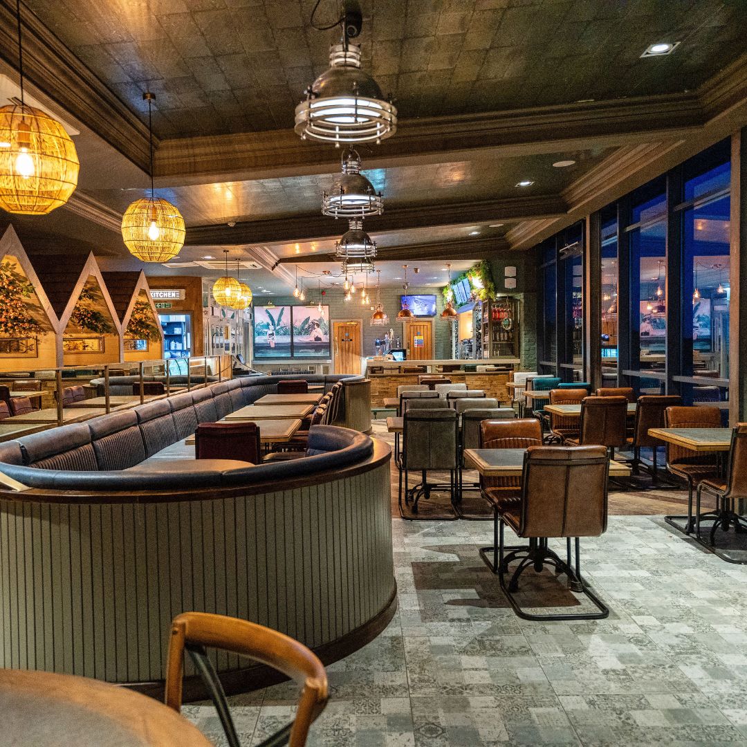 ViewTynemouth's tweet image. If a sea view is on your wedding venue bucket list, then we've got you covered!

fabulous interiors✔️
luxury buffet menu ✔️
capacity 100 ✔️
fully licensed bar ✔️
DJ ✔️
incredible sea view ✔️

Check out our Functions Package here &amp;gt; loom.ly/-uJx0ag
#weddingvenue