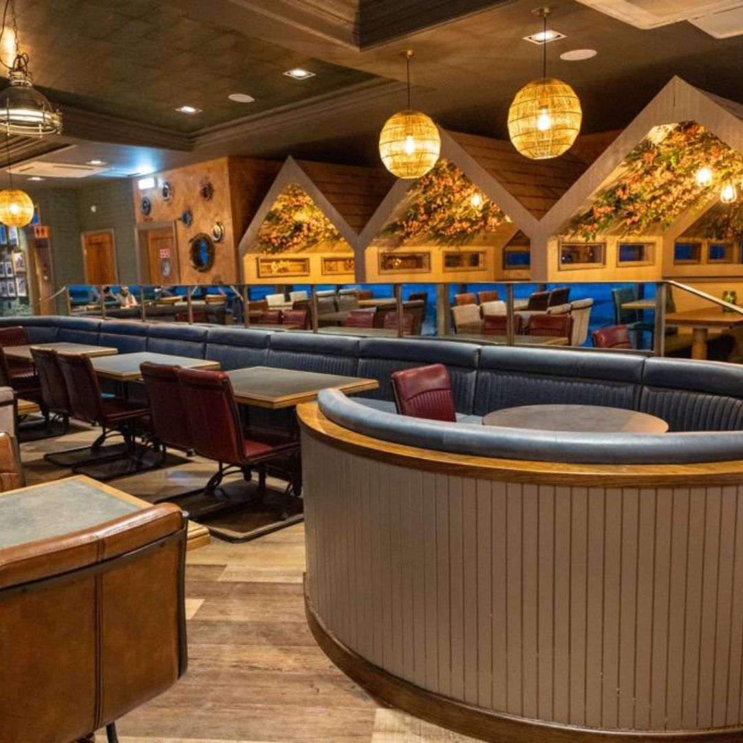 ViewTynemouth's tweet image. If a sea view is on your wedding venue bucket list, then we've got you covered!

fabulous interiors✔️
luxury buffet menu ✔️
capacity 100 ✔️
fully licensed bar ✔️
DJ ✔️
incredible sea view ✔️

Check out our Functions Package here &amp;gt; loom.ly/-uJx0ag
#weddingvenue