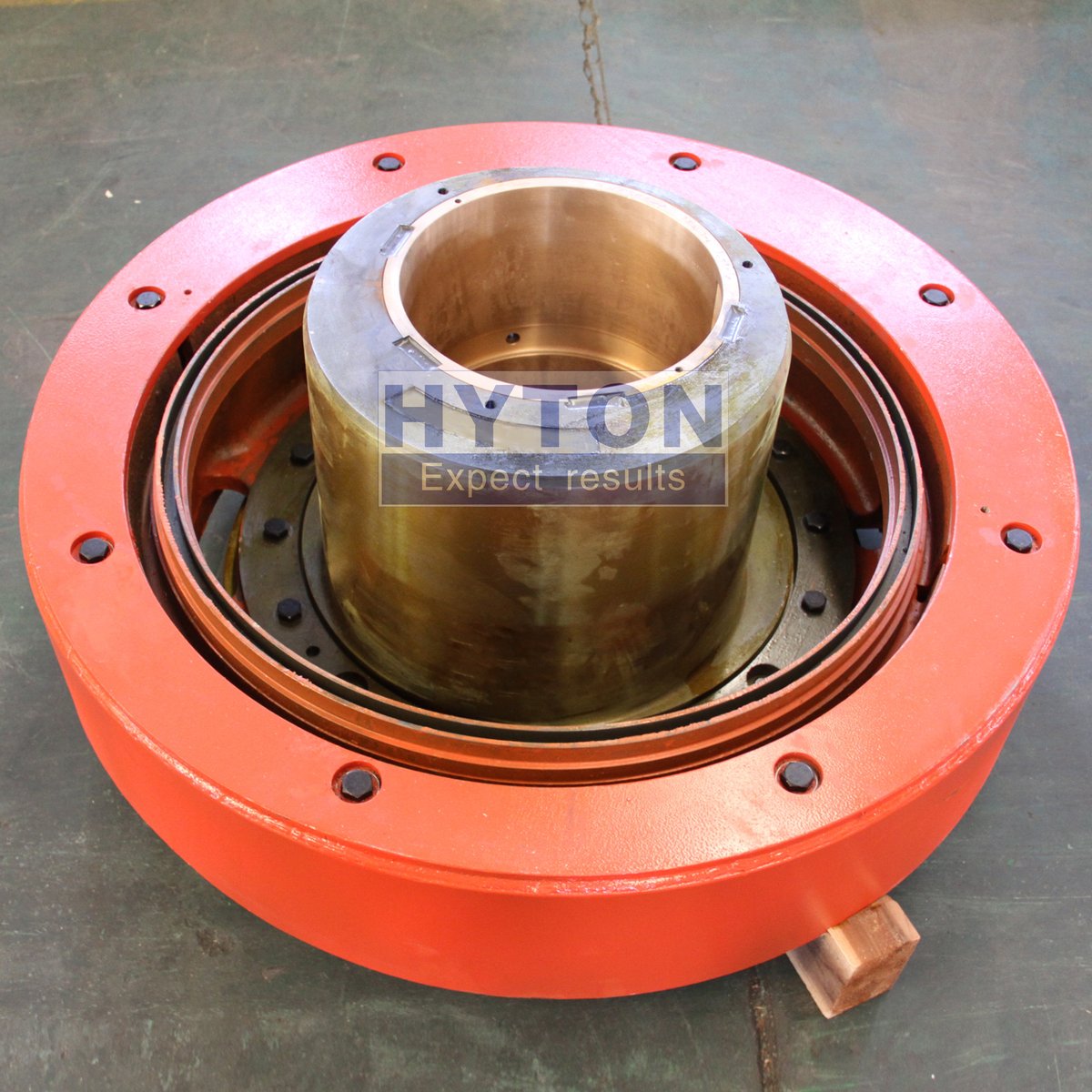 xiang_zero's tweet image. Hyton Cone Crusher Parts Apply HP300 Eccentric Gear Assy With CounterWeight Assy
#crusher #conecrusher #hp300crusher #crusherparts #crusherparts #mining #quarry #plant