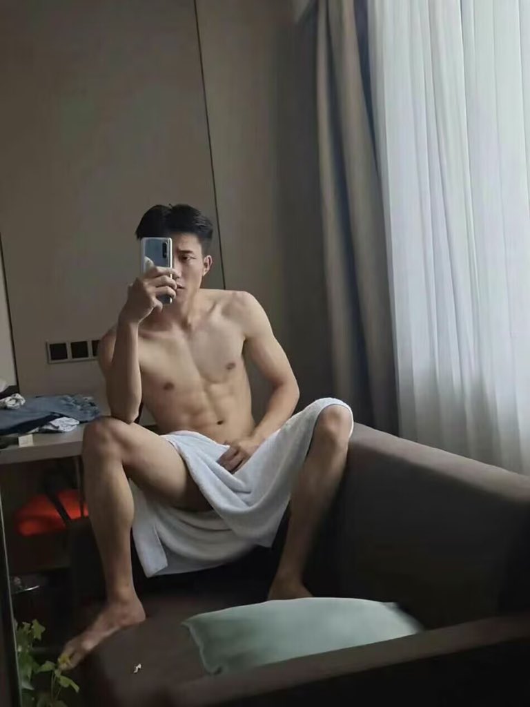 putritianti2's tweet photo. #男士spa #按摩推油 #mb #男模 
#男同 #gay #同志男男 #spa
 #rush #同城按摩推油 
#同城服务 #招兼职

预约加QQ 3077945719 https://t.co/IEhnaWWBzZ