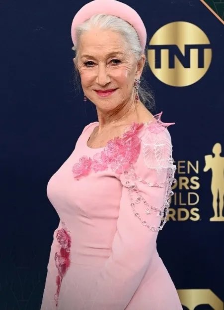 And every fair from fair sometime declines, 
By chance or nature's changing course untrimm'd; 
But thy eternal summer shall not fade.

S18 #ShakespeareSunday #DameHelenMirren