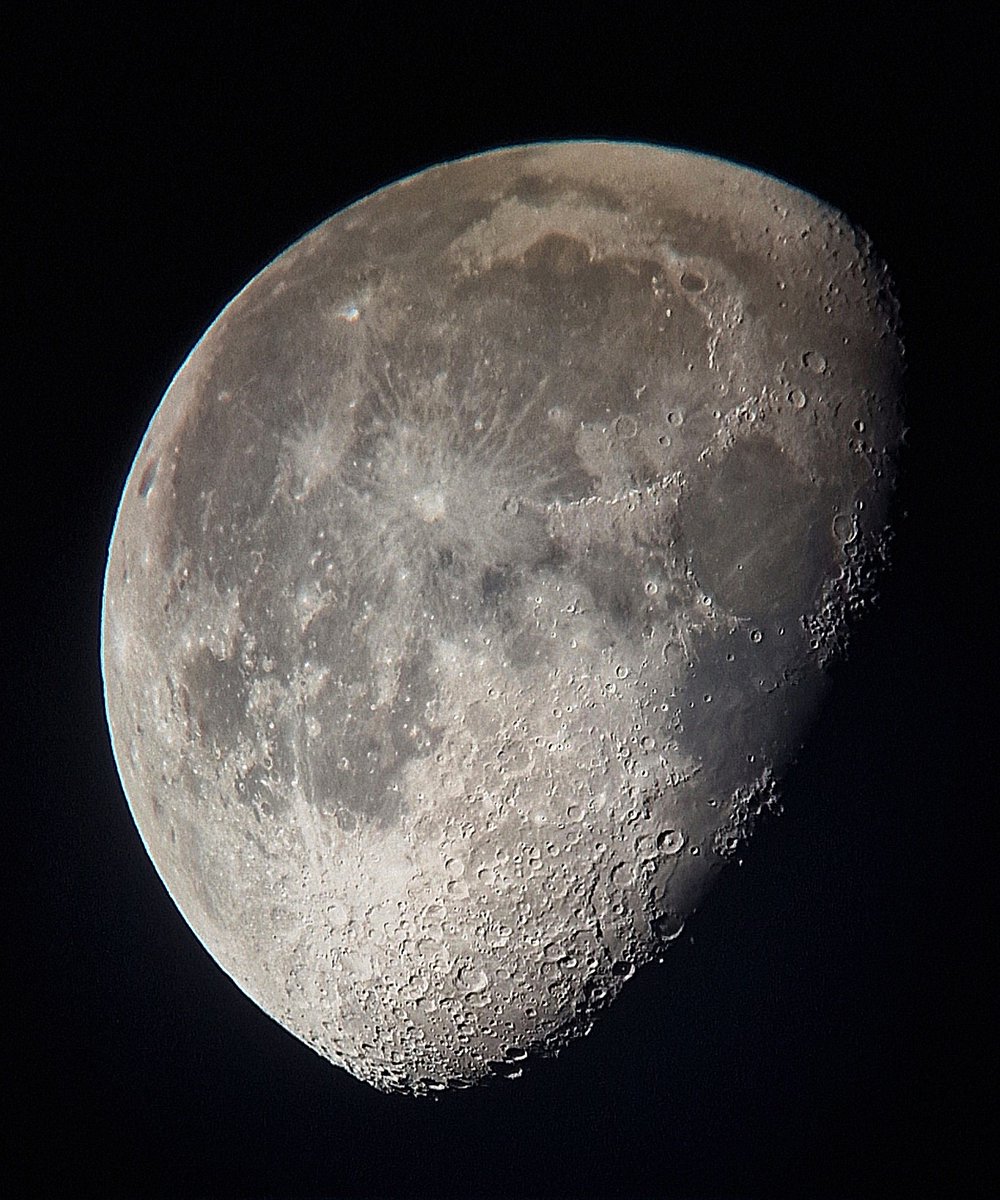 Early morning Moon at 5am. Waning at 73%. Nice to have a clear sky at last. @StormHour @ThePhotoHour @MoonHourSocial #MoonHour #Astronomy #Astrophotography