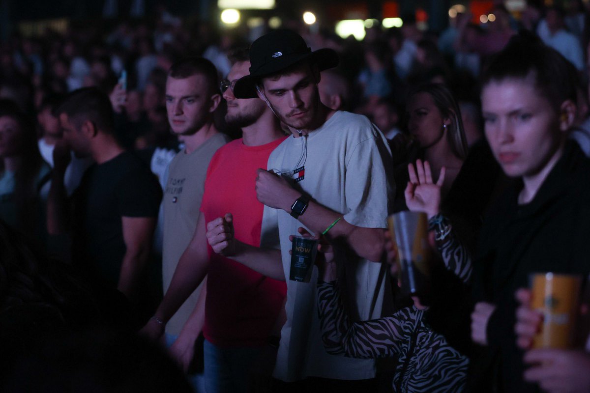dnatweets's tweet photo. Malgré la pluie, le public de la Coquille s’est déchaîné pendant plus de six heures lors d’une Nuit Blanche qui vient clôturer les concerts la 74e édition de la @FoireColmar.
#foireauxvins #favcolmar https://t.co/stJKPujoH6
