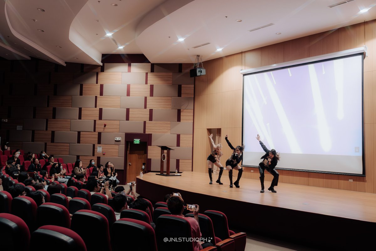 Highlight photos from Philippine-Korean Youth Forum 2023 Crossover: Culmination Day at UP School of Statistics Auditorium in Quezon City (🧵) IN PHOTOS: G22 @G22Official #PKYFCrossover #PKYF2023 #UPArirang @ppop_perimeter @uparirang