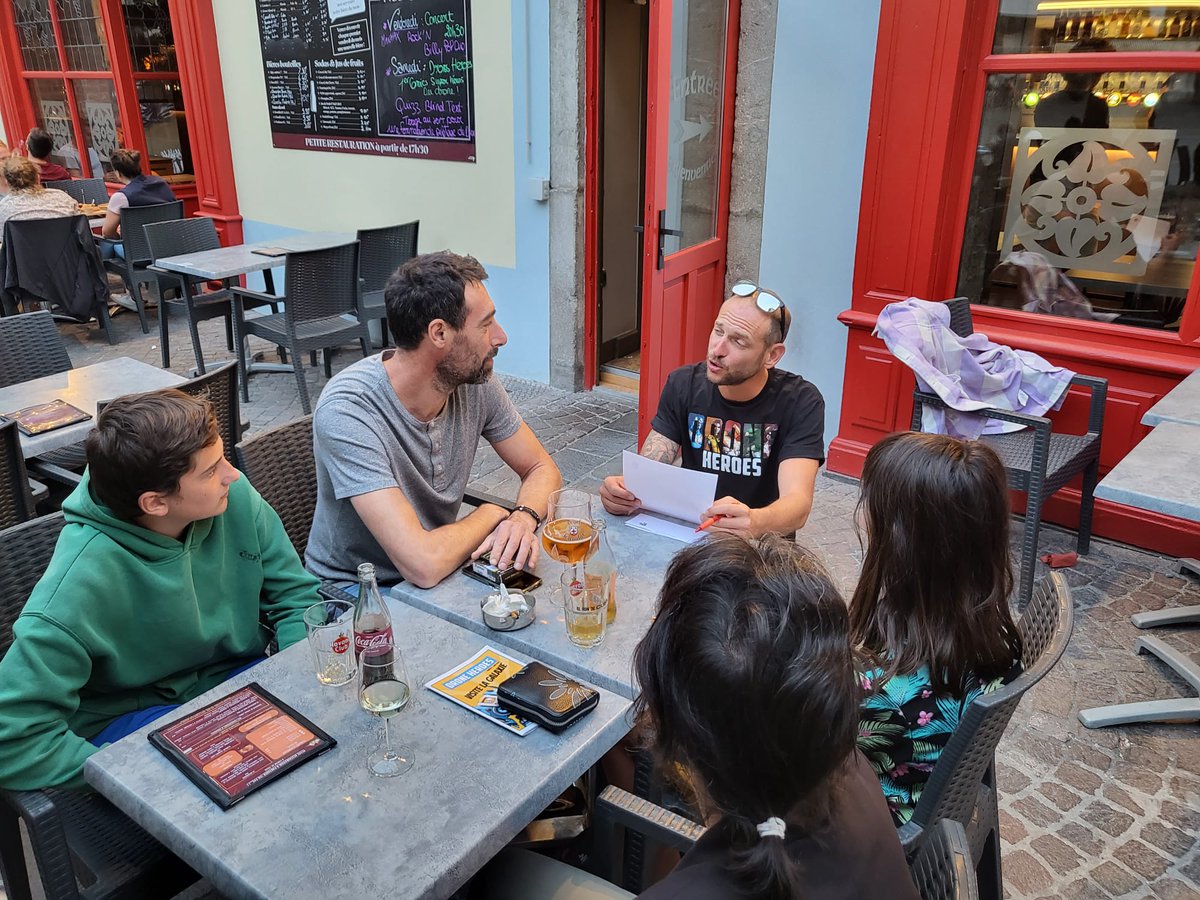DroneProcess's tweet image. 🚁✨ Décollage réussi du #comics #DRONE #HEROES au O&apos;cardinal&apos;s de #chambéry !✨🚁

Hier soir, vous nous avez offert une #soirée inoubliable ! Vos sourires éclatants, vos encouragements et ces moments partagés ont rendu notre soirée exceptionnelle ! #Marvel #dessin #lifestyle