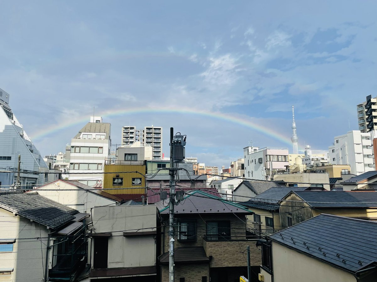 kanzax84's tweet photo. ダブルレインボー🌈 https://t.co/QtGnoWx6WZ