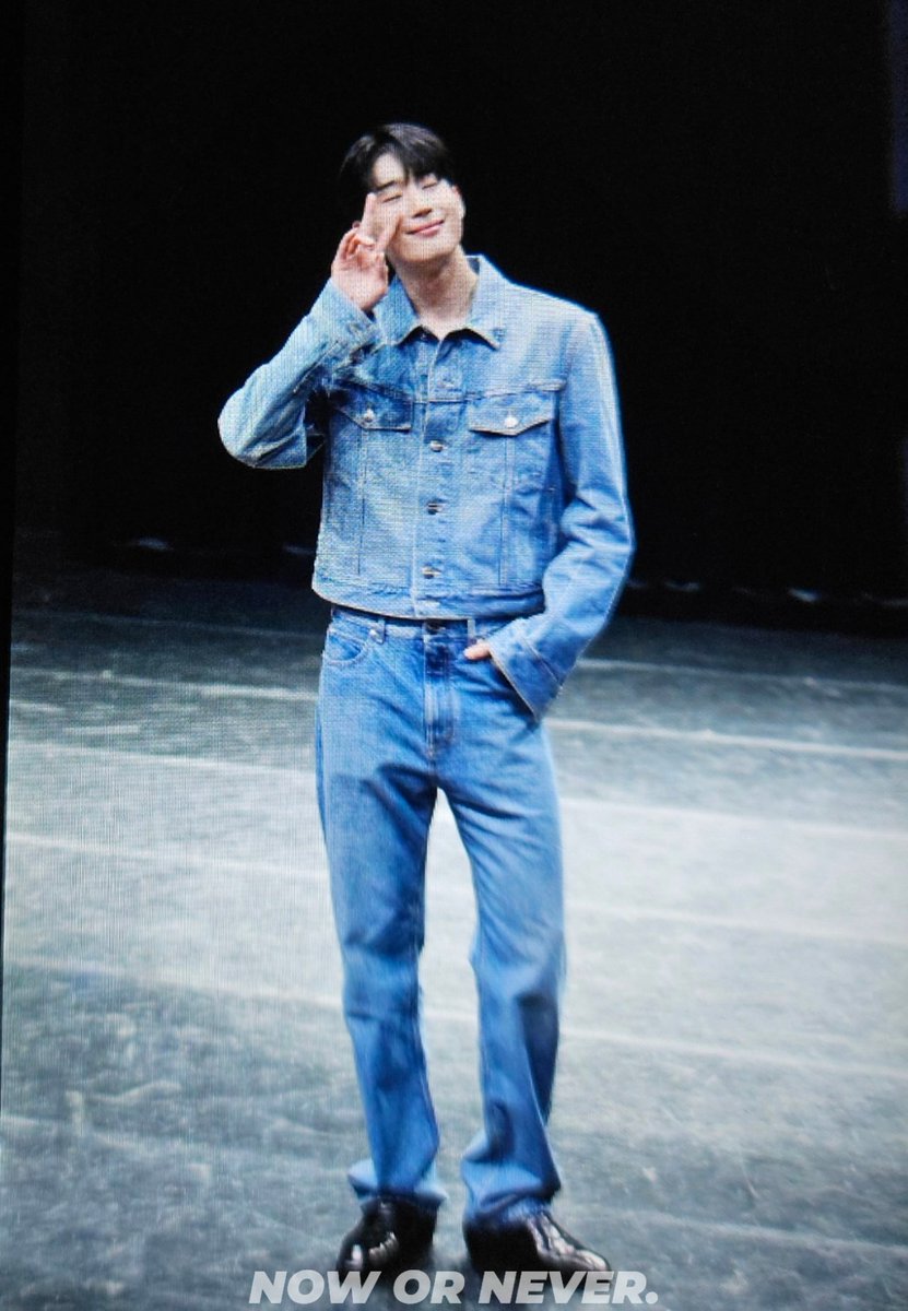 [PREVIEW]
230806
페라가모 찰떡 소화 폼 미쳤다
#HANSEUNGWOO #한승우 #승우
<a href="/wooya_twt/">우야 (wooya)</a> <a href="/hanseungwoo_twt/">한승우(Han Seung Woo)</a>