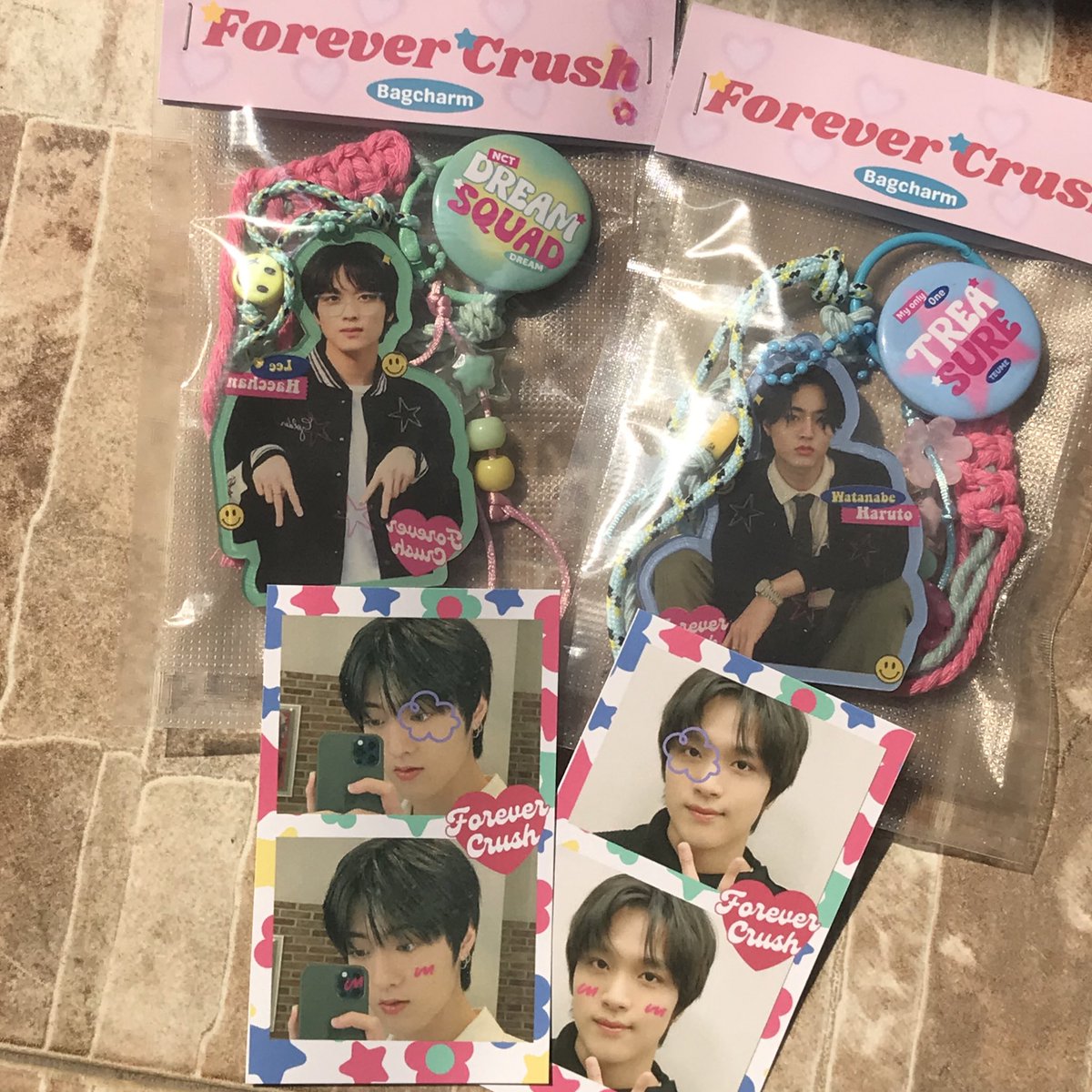 first keychain ever🥺<3 
(yg haechan titipan temen)