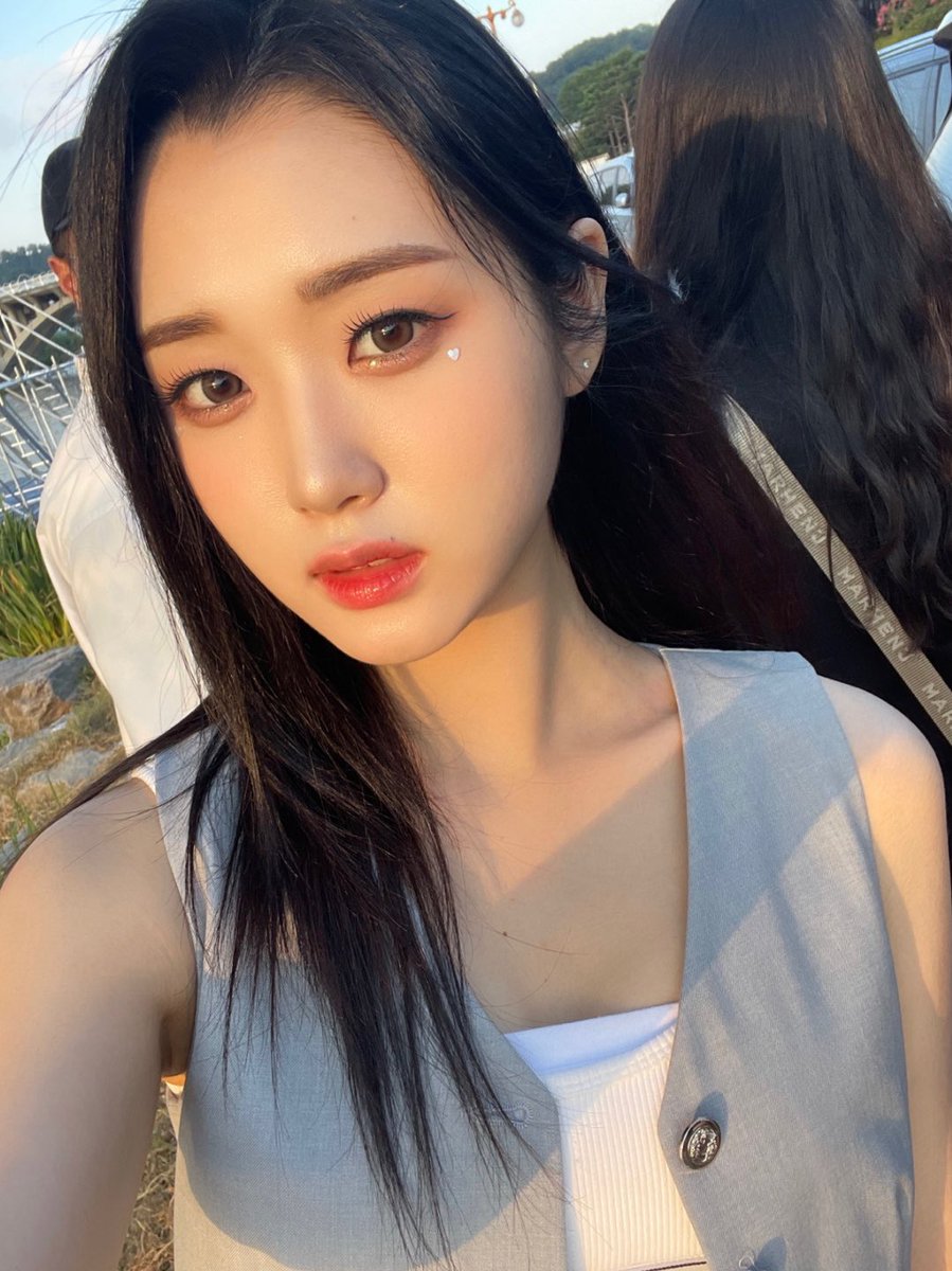 tribedaloca's tweet photo. [#미레🐶]
어제 진주 날씨 너무 좋았어☀️ 오늘두 여전히  덥지만 더위 먹지 말고 화이팅하자구요💕

오늘의 추천곡
XG - TGIF
New Jeans - Cool With You
P1Harmony - JUMP
NATTY(kiss of life) - Sugarcoat

#트라이비 #TRI_BE #MiRe https://t.co/8VK7G8VrIW