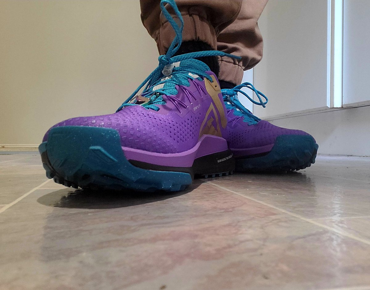 ThePoetPyronius's tweet photo. These beautiful monsters turned up on my doorstep today courtesy of #NikebyYou . So. Happy. 🤯🔥🎆💯😘😘😘 @Nike https://t.co/YY17qdC0YP