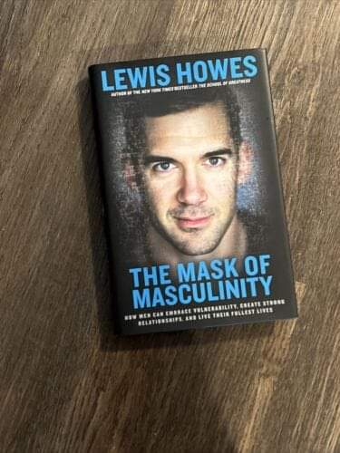 DimalPatel1's tweet photo. Book Recommendation: "The Mask of Masculinity" by @LewisHowes

Delve into men's mental health and break free from societal masks with Lewis Howes' powerful book. Embrace vulnerability, redefine strength, and spark important conversations. #BookRecommendation #MensMentalHealth https://t.co/ZznPBFHeyH
