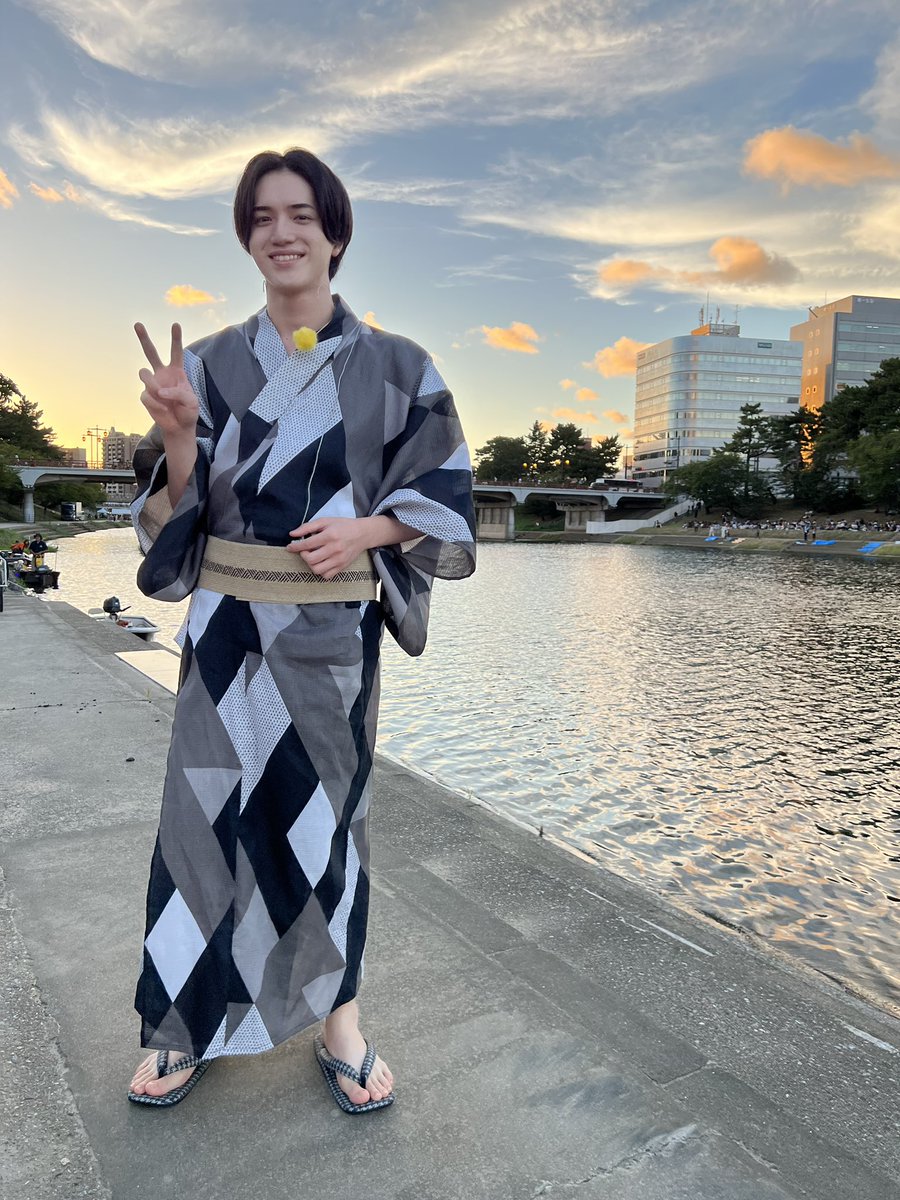 昨日はテレビ愛知にて 「 #岡崎城大花火生中継 2023」に #岩﨑大昇 が