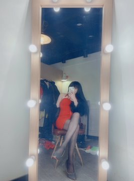rafinane's tweet photo. 出去逛街 裤里丝塞着假J 忘记穿内裤 哪知道走着就往外掉  只能走会往里塞一下 一塞真的是满脸享受又羞涩的怕人发现  最后边走边塞的发情了 只能去试衣间自己解决 幸亏塞的是J 要是塞个跳蛋满足不了就要路上拉哥哥解决了  点赞转发抽送完整版❗📷#伪娘 #母狗 #女装 #cd #四爱 #sissy #ts #反差 #露出 https://t.co/7WkbxmHOPK