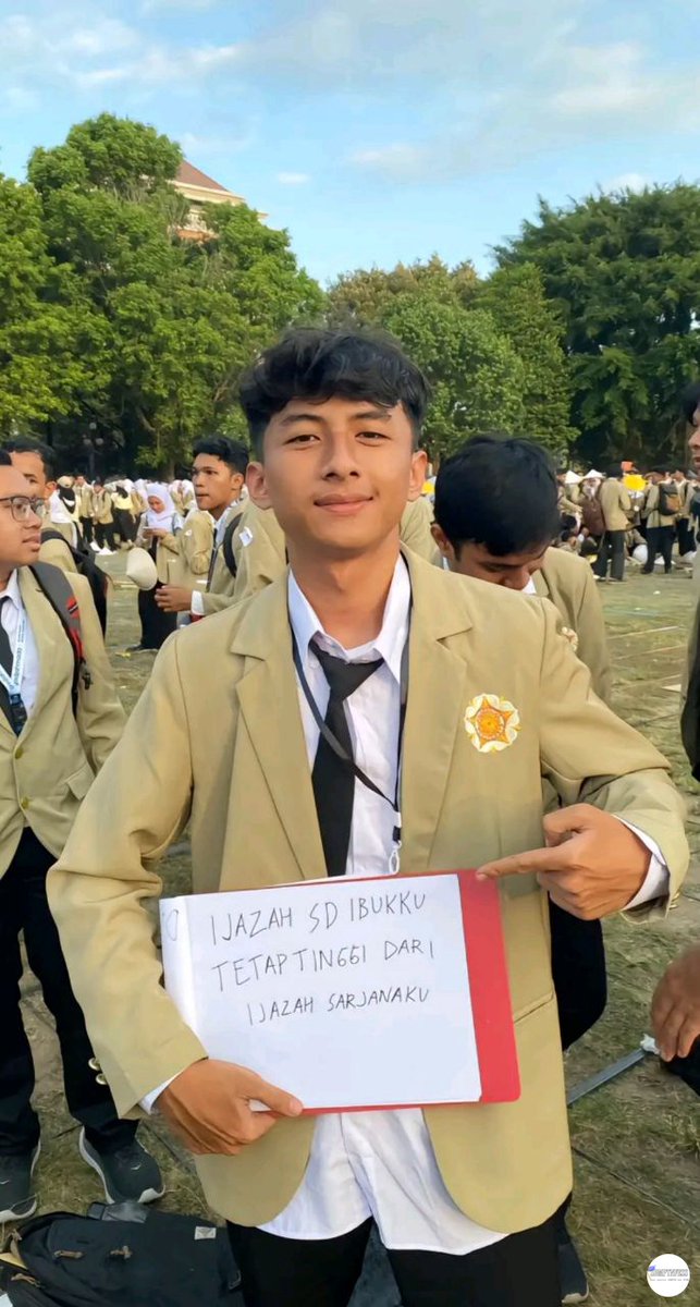 🎓 (cr:kituud)  ⠀ ⠀ ⠀ ⠀ ⠀ ⠀ ⠀  ⠀⠀ ⠀