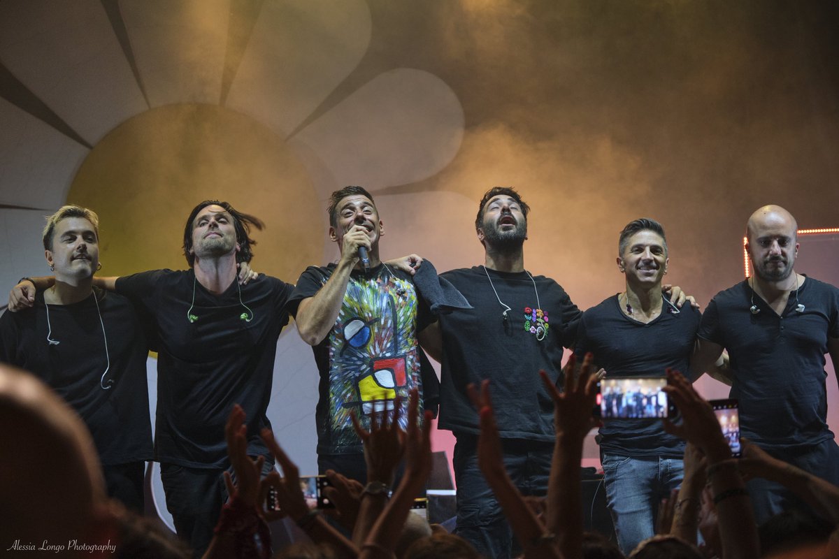 ALongoPhoto's tweet photo. Francesco Gabbani 🥰

Ci vuole un fiore 🌼

03/08/2023 ~ Civitanova Marche https://t.co/vWRCGTGEst
