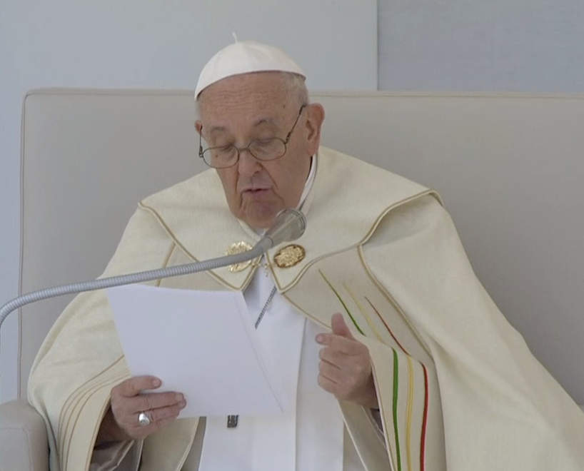 vaticannews_it's tweet photo. "BRILLARE, ASCOLTARE E NON AVERE PAURA"
Le tre parole suggerite dal #Papa alla fine di queste giornate della #GMG2023 https://t.co/ngwX8Xkmno