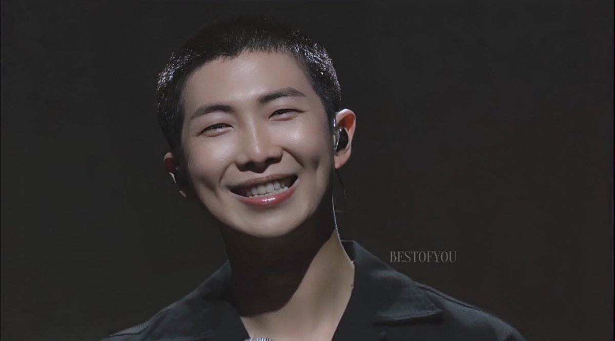 BeST__ofyou's tweet photo. [230806] 🎤 AGUST D TOUR D-DAY THE FINAL (3)
#RM #BTS #남준 #알엠 #방탄소년단알엠
————————————
Always miss this flawless smile🥺 https://t.co/GzAbhw1iOn