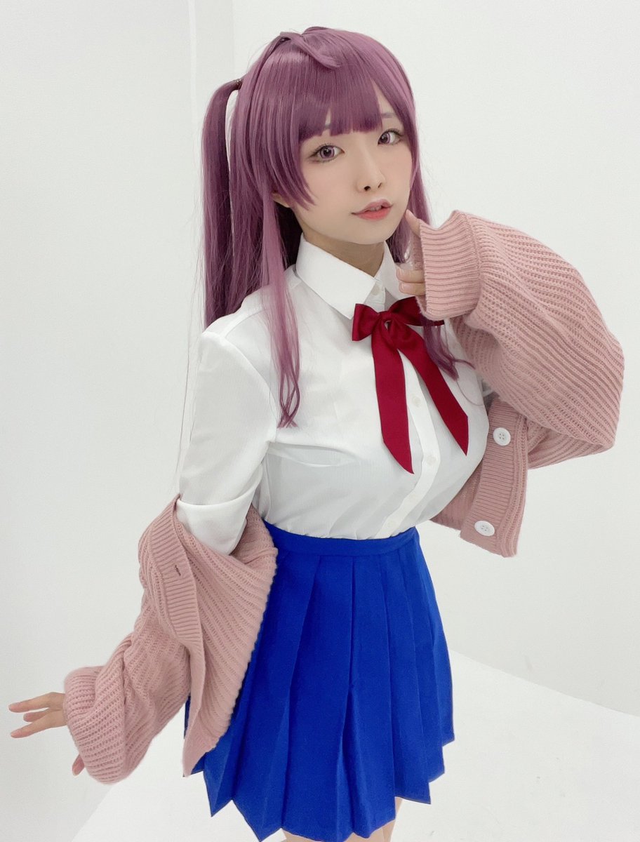 【コミケ告知】
C102でたまぷろじぇくと所属のVtuber「羽瀬りのん」さんのいちゃらぶえっち本を出します!!当日は羽瀬りのんさんのコスプレ売り子さんを「ももせくん」さんに頼んでおります!!めっちゃ素敵なので是非当日遊びに来てね!!!! 