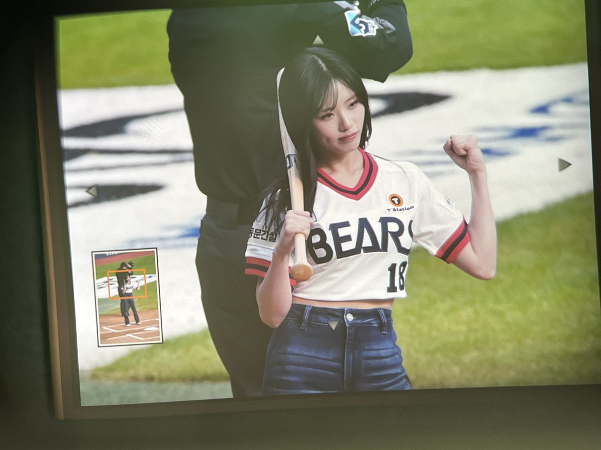 byfromis_9's tweet photo. 20230806 fromis_9 Doosan Bears vs KT wiz (pre-view)

PARK JI WON

#fromis_9 #flover #이새롬 #송하영 #박지원 #노지선 #이서연 #이채영 #이나경 #백지헌 https://t.co/QEQPpr30e2