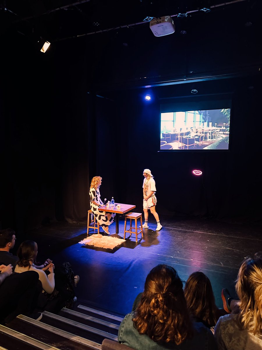 _GreigAnderson's tweet photo. If your heading to @edfringe and want a great night please checkout @daisydorismay How to Flirt (A TEDxxx Story) such a good laugh. Thanks Steve Porters. #lockupyourdaughters https://t.co/vw5Olel0HR