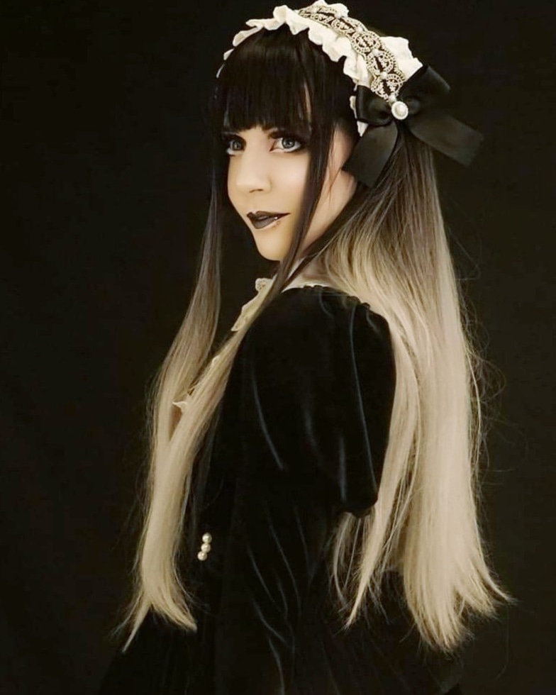 HayatoAkuma's tweet photo. I had a little photo shoot yesterday.  It was nice, but I think it would have been even nicer with you.

あなたもそう思いませんか？

Akuma🌹 https://t.co/cbDMQEfgJV