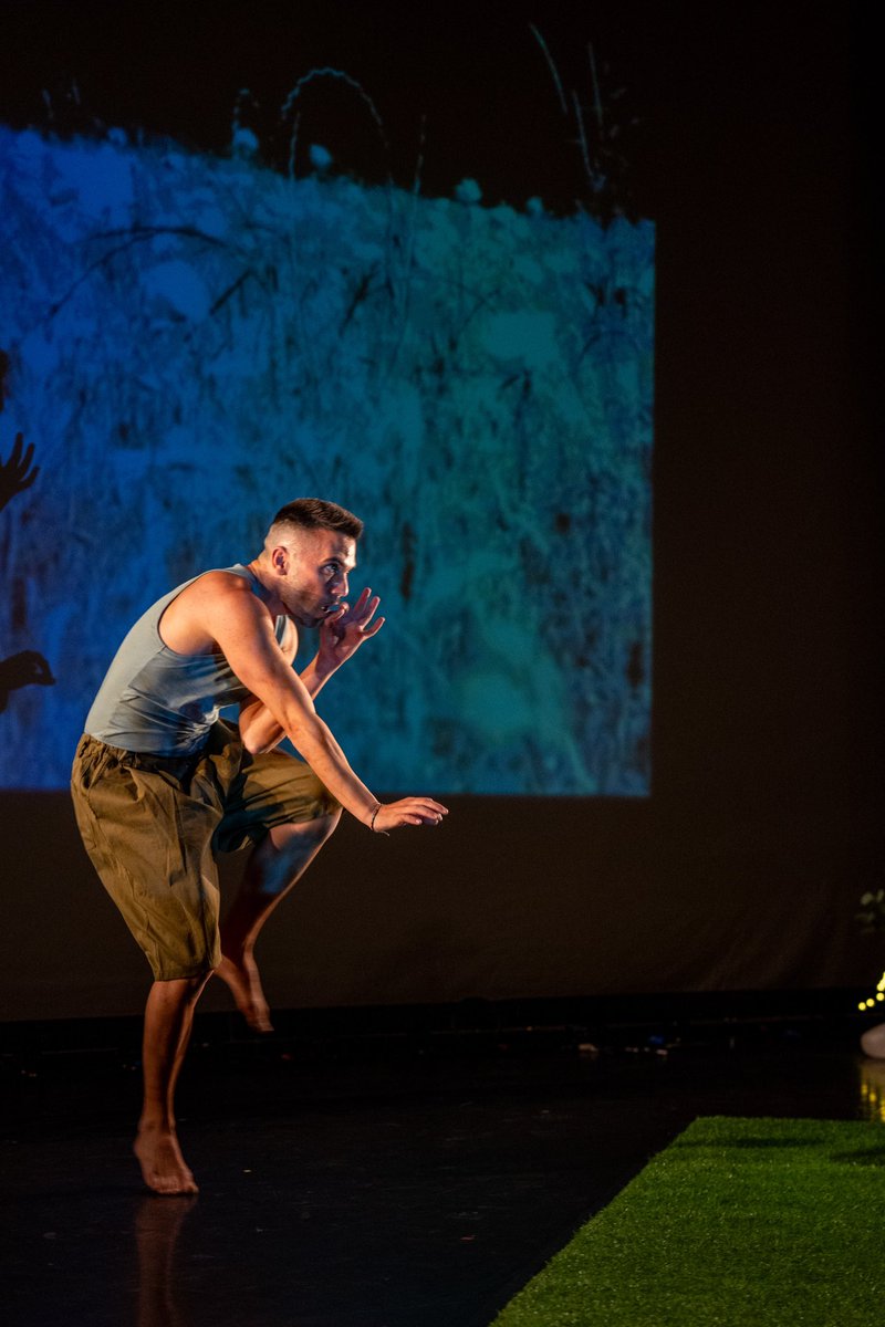 DANBARCELONA1's tweet photo. a fragile geography: PLACES🌱 is part of the triple bill EXHALE, come to see the show from 4-13 August at 17:05 at @AssemblyFest @ @DanceBase , venue 22. @edfringe 
.
.
Photo @honkonger45 
.
EXHALE
#exhale #places #edinburgh #fringe #edfringe #festival https://t.co/ttQICvqda0