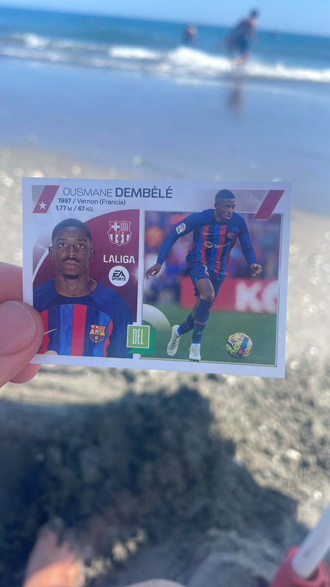 agpedro11's tweet photo. @adamroblas @paninicromos @LaLiga https://t.co/IgWbmzigCR