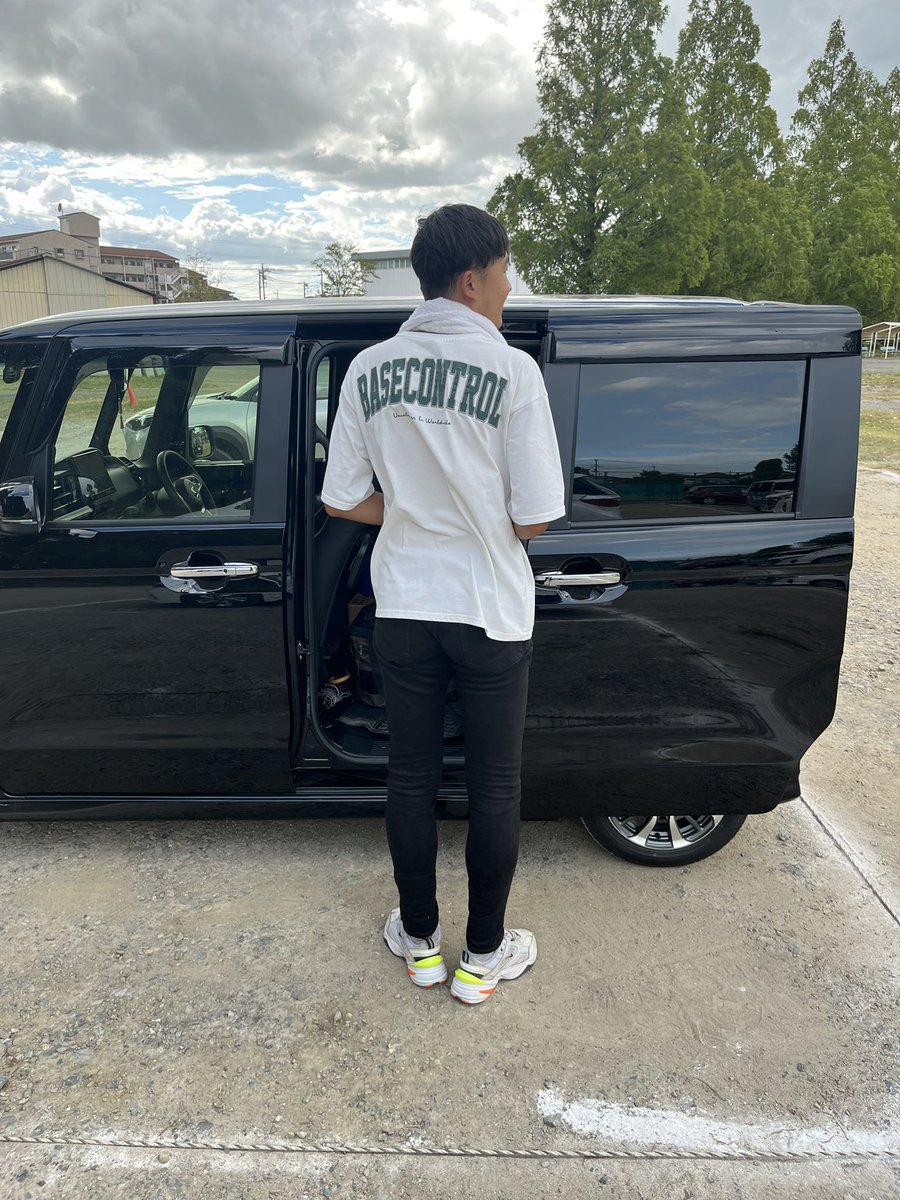 絵みたいな雲とスタイルの良い監督✨

2試合お疲れさまでした！