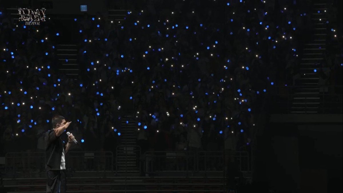 blue ocean and flashlight for namjoon💙🤍