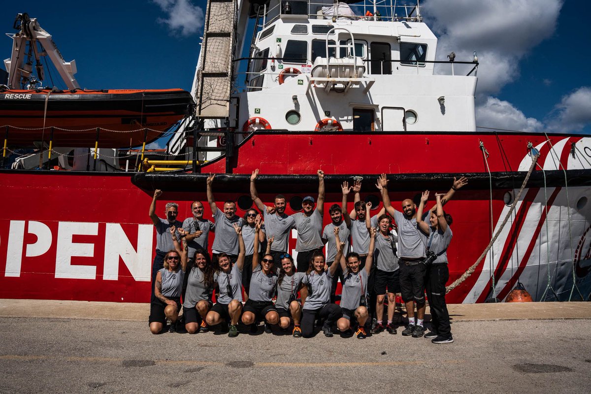 La durísima misión 102 finaliza ahora en el puerto de Brindisi.(Italia)
👏!777 gracias equipo! 👏